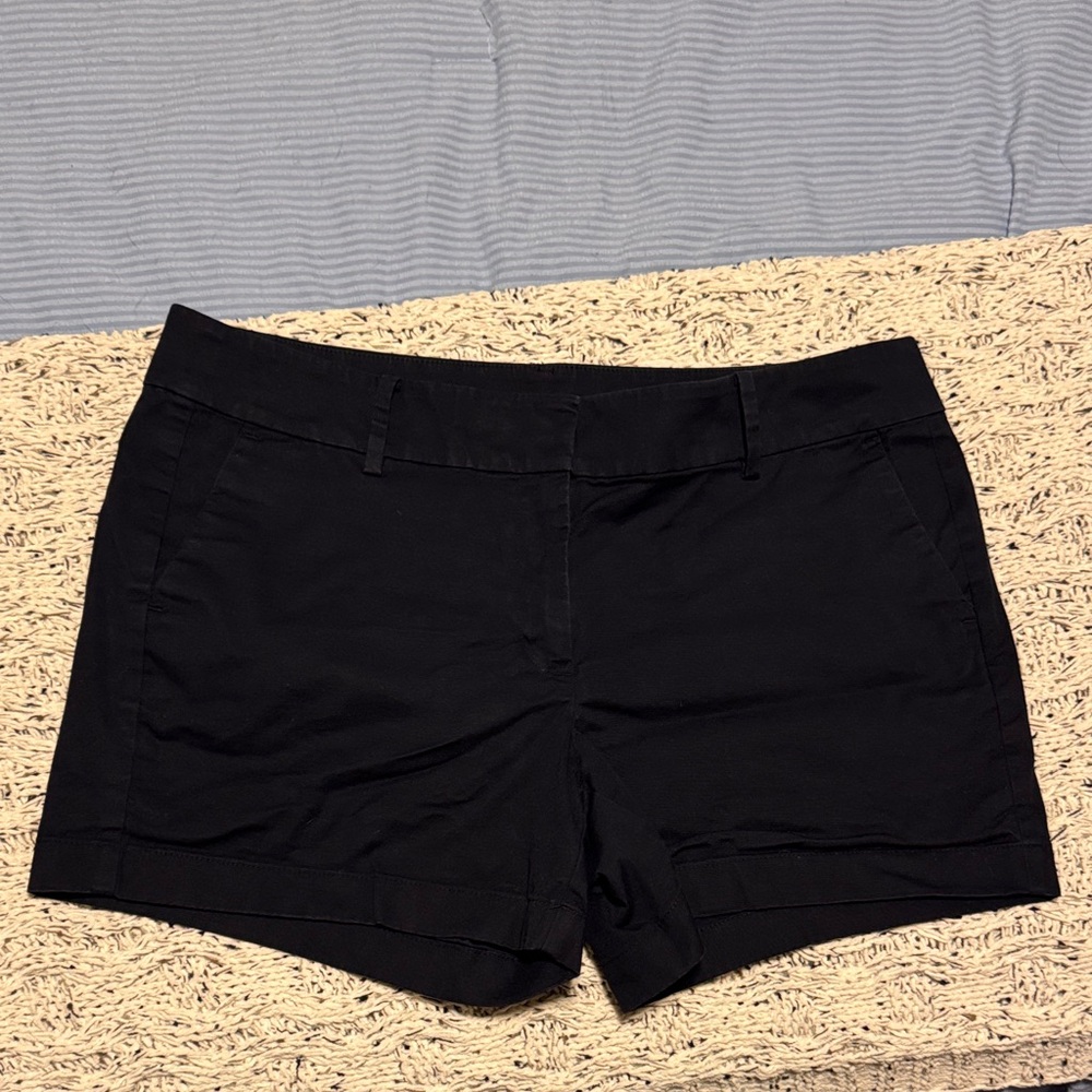 Ann Taylor City Short - Picture 2 of 5